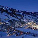 Pistenblick Haus Bellevue Haus D * Saalbach-Hinterglemm