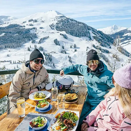 Pistenblick Haus Bellevue Haus D Saalbach-Hinterglemm