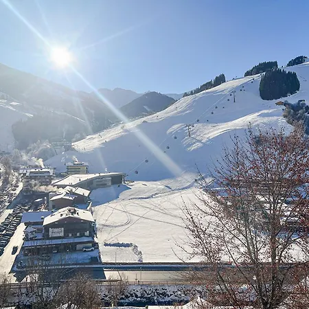 Appartement Pistenblick Haus Bellevue Haus D Saalbach-Hinterglemm